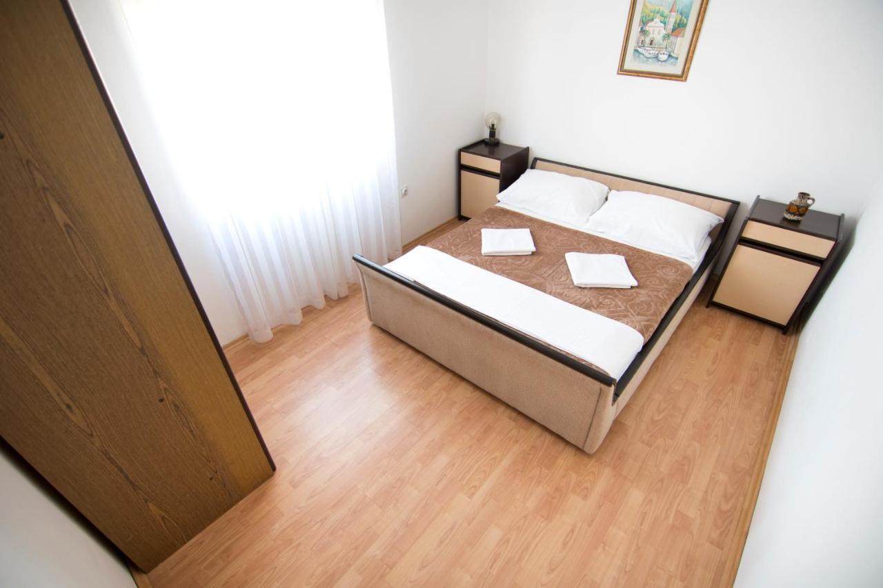 Apartmani Juric 维尔 外观 照片