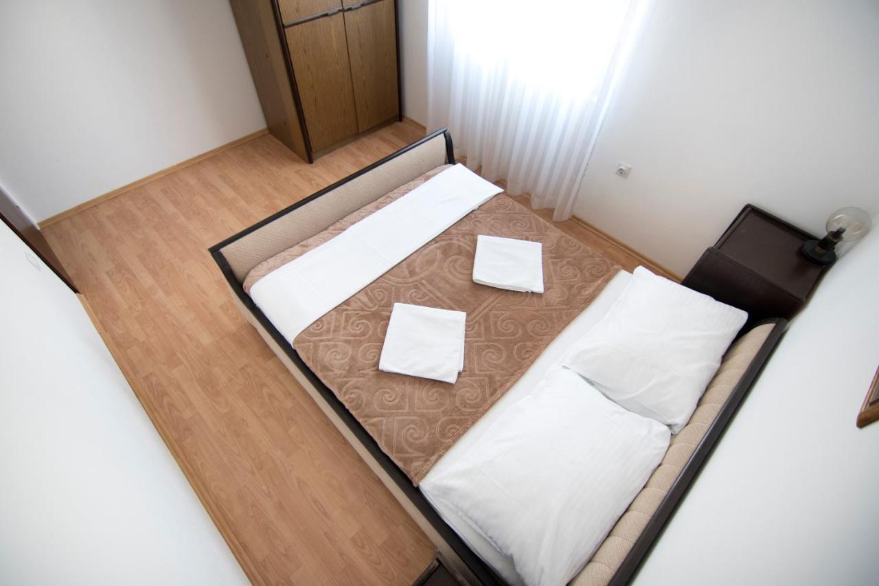 Apartmani Juric 维尔 外观 照片