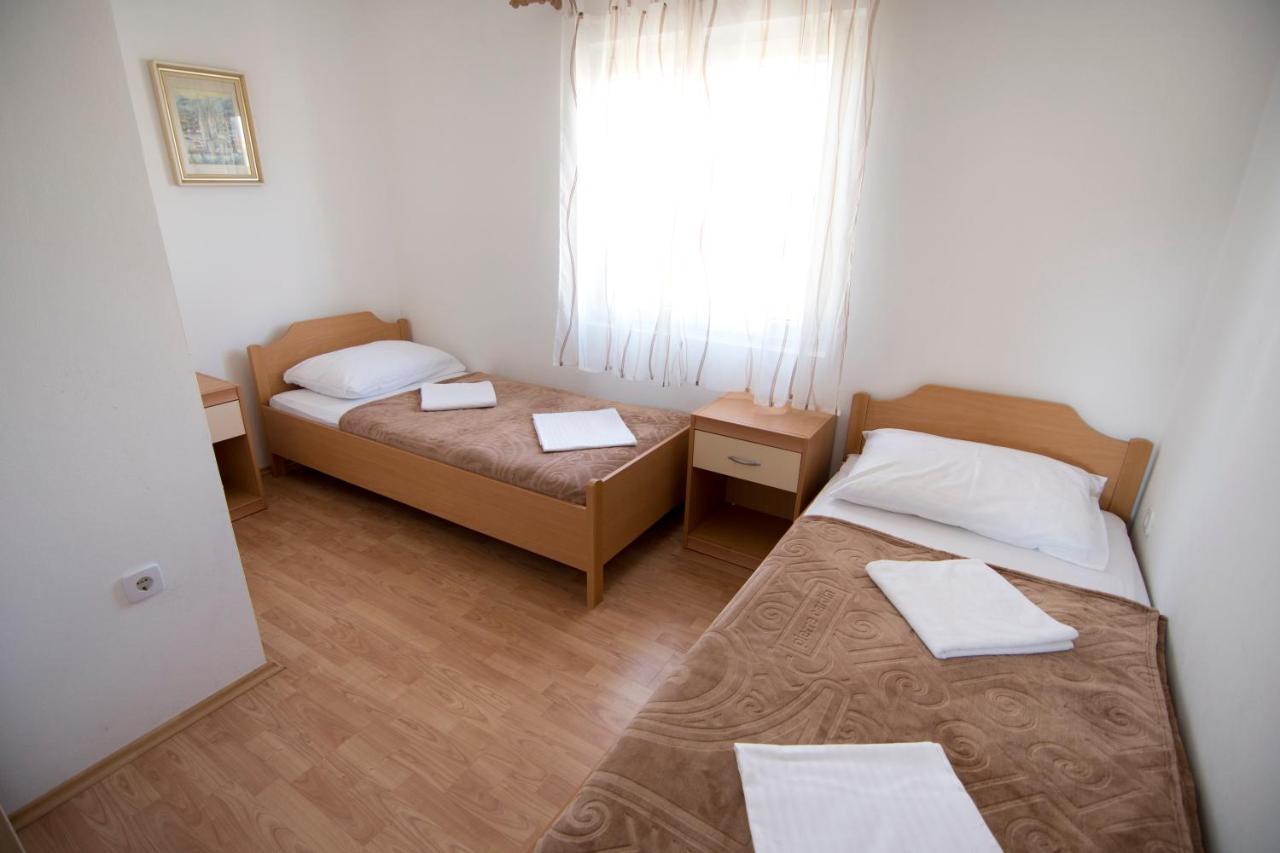Apartmani Juric 维尔 外观 照片